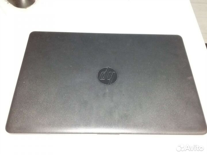 Ноутбук hp с ssd, сумкой, мышкой