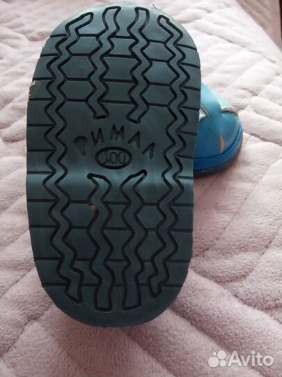 Первые сандаликм