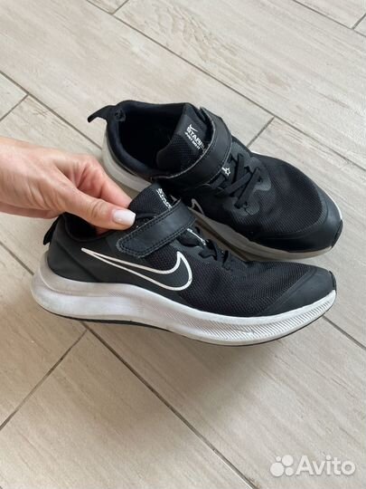 Nike кроссовки 35