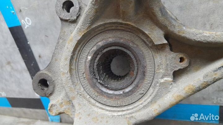 Кулак поворотный передний правый Citroen C4 2 1.6