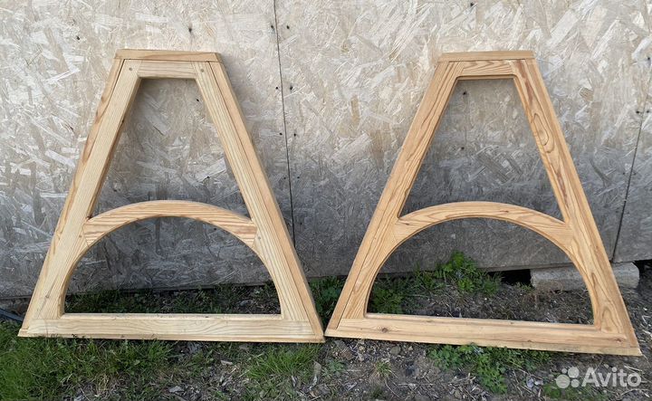 Деревянная оконная рама