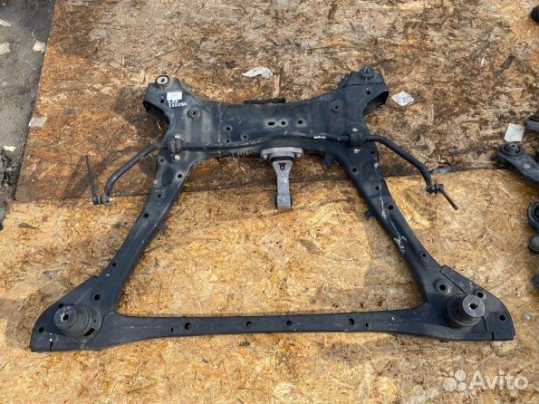 Hyundai Santa Fe 4 2022 подрамник двигателя