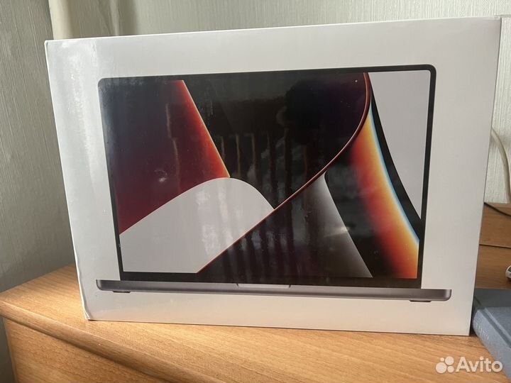 Новый запечатаный Macbook Pro 16 M1 512