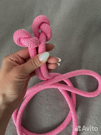 Гимнастическая скакалка