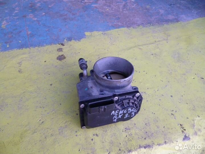 Дроссельная заслонка 22030-0P050 3.5 Toyota Lexus