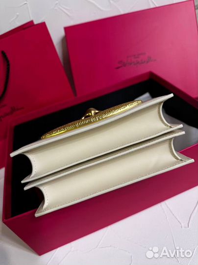 Schiaparelli сумка в наличии