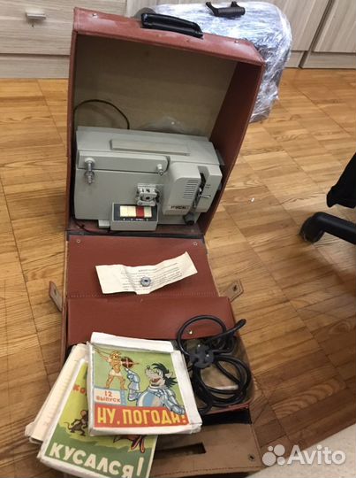 Кинопроектор Русь