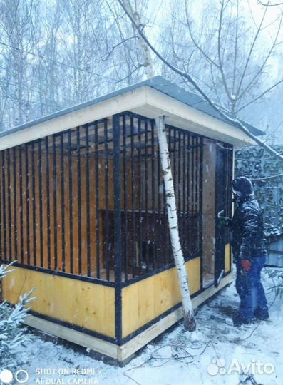 Вольеры и будки для собак