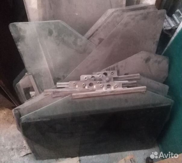 Стекла дверей 09,010