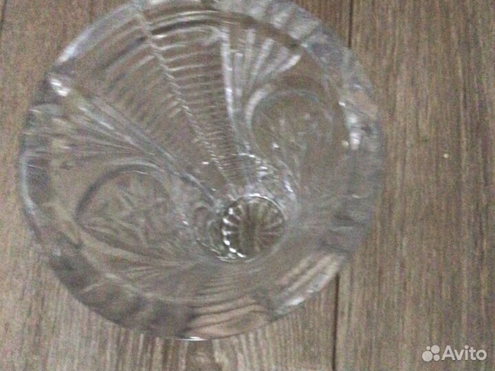 Хрустальная ваза
