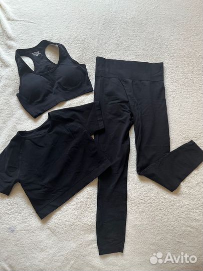 Костюм для фитнеса женский