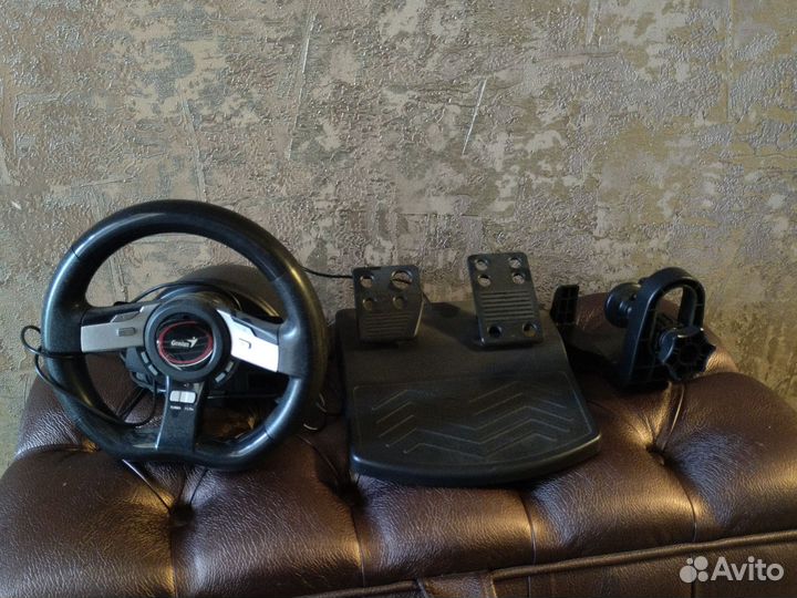Руль игровой Genius speed wheel 5 pro