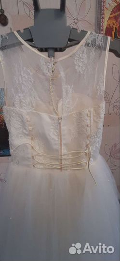 Платье для девочки праздничное