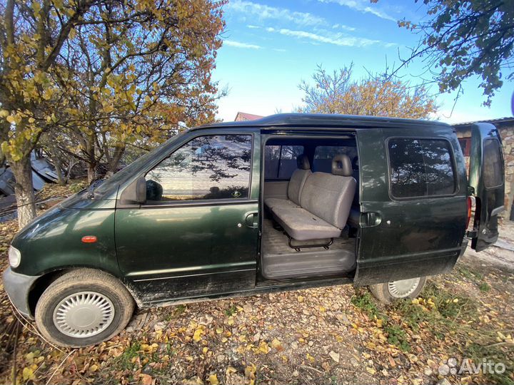 Nissan Vanette Cargo 2.2 МТ, 1996, 82 072 км