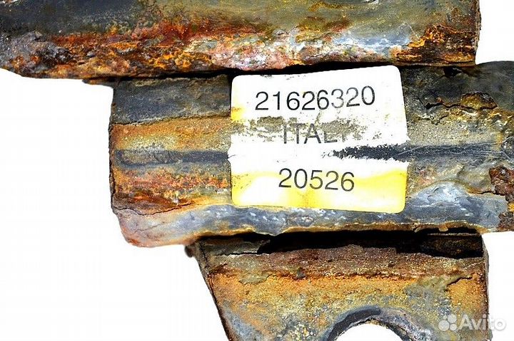 Кронштейн воздушного фильтра volvo FH (01.12)