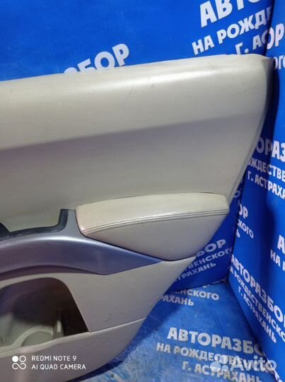 Задняя правая обшивка двери Mitsubishi Outlander