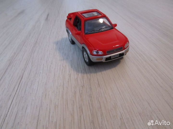 Модель Toyota Rav 4 1 : 43