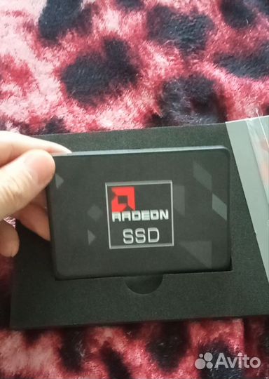 SSD диск AMD Radeon 256gb