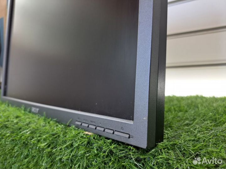 Монитор. Acer V193HQV