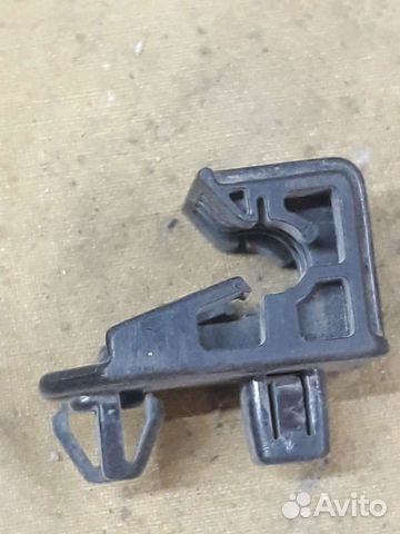 Тойота клипса крепления фары toyota