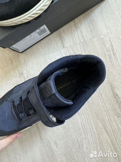 Ботинки демисезонные Ecco 39 размер