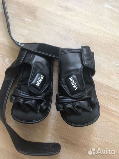 Перчатки Venum для смешанных единоборств