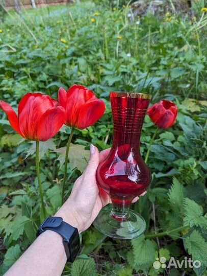 Вазы кобальтовое и красное стекло винтаж