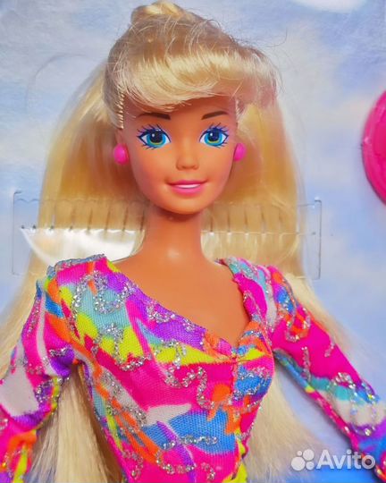 Hot Skatin Barbie Blonde 1994