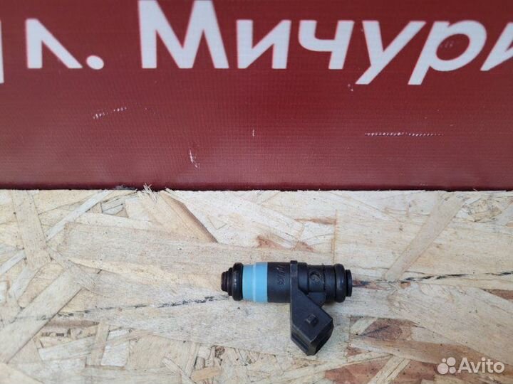 Форсунка топливная Renault Logan