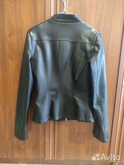 Куртка кожаная женская