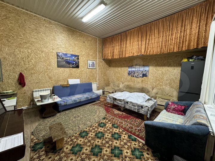 Гараж, > 30 м²