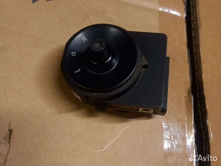 Шевроле круз- джойстик регулировки зеркал