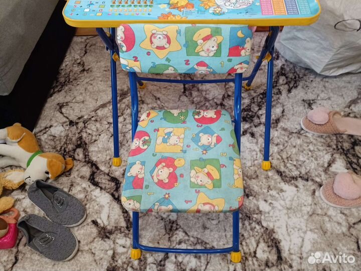 Детский стол и стул