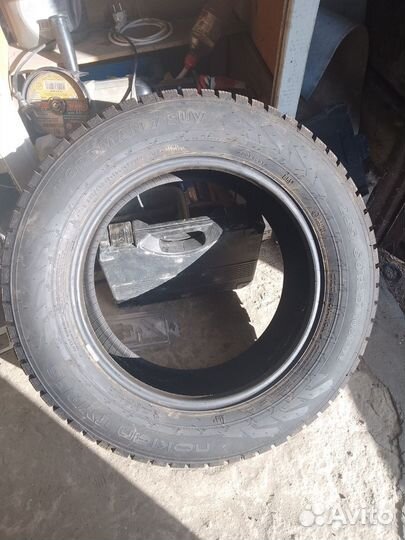 Nokian Tyres Hakkapeliitta 7 235/60 R17