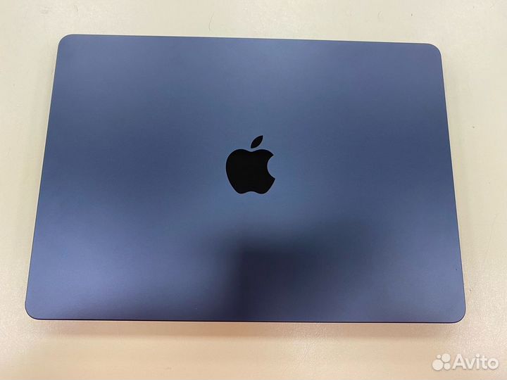 Ноутбук Apple MacBook Air M2 2022 8/256