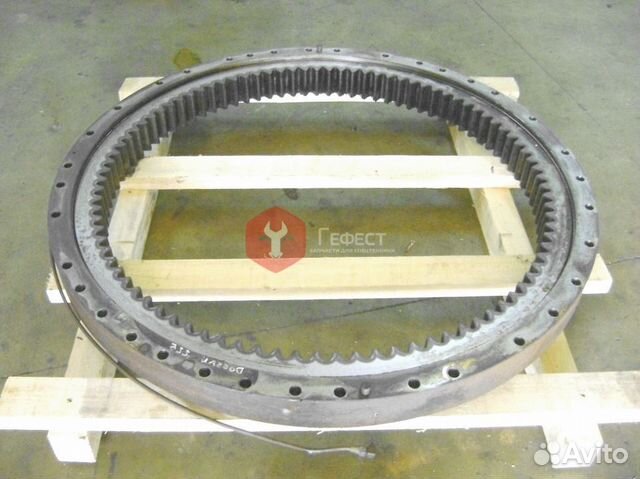 Поворотный круг Hyundai R300LC-7A 81N8-00021