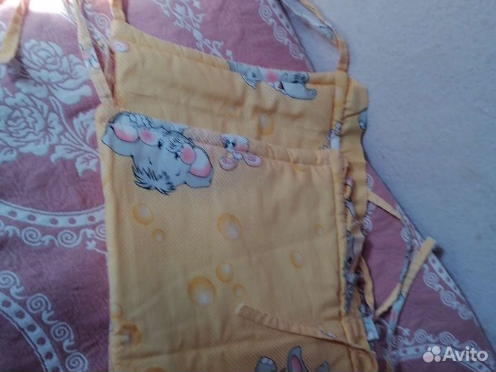 Бортики в кроватку