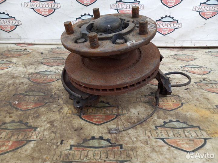 Ступица передняя левая Toyota Dyna XZU347 S05C