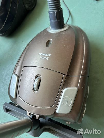Пылесос Scarlett 1800W