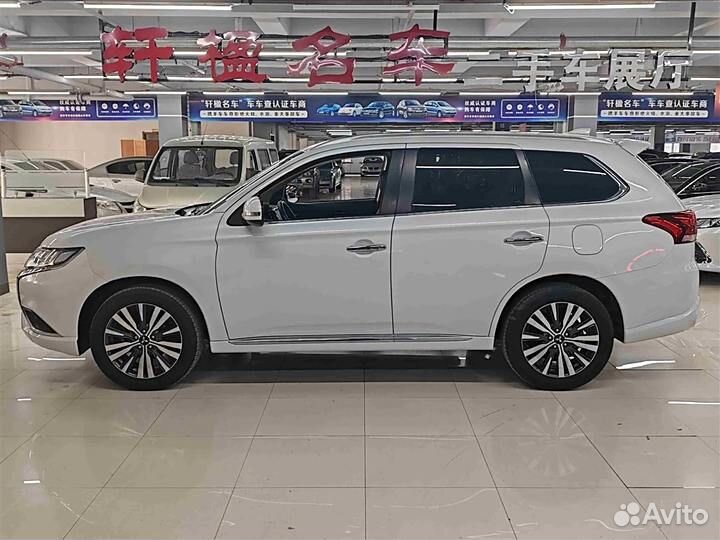 Mitsubishi Outlander 2.4 CVT, 2021, 58 400 км