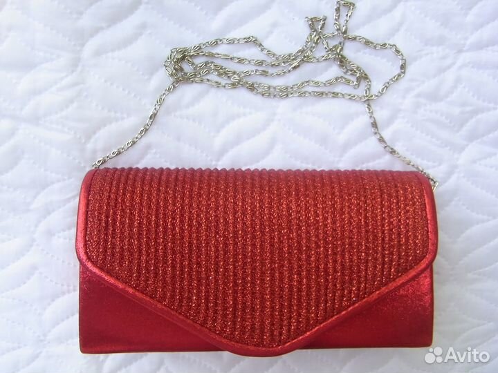 Красный клатч (новый)