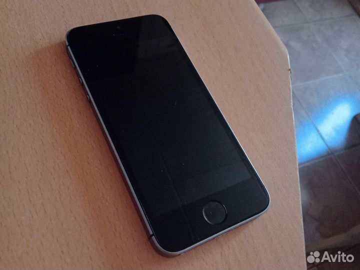 iPhone 5 se 64 gb