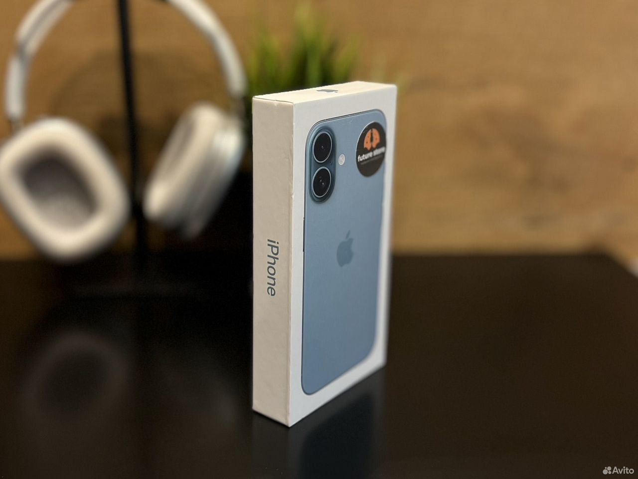 iPhone 16, 256 ГБ, SIM + eSIM