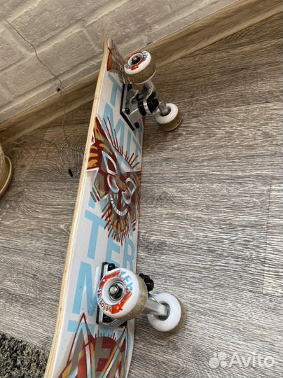 Скейтборд и набор защиты (новый)