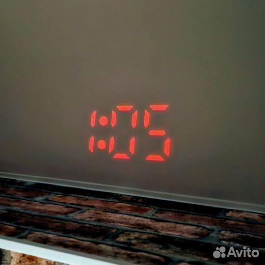 Часы Vitek Alarm Clock Radio