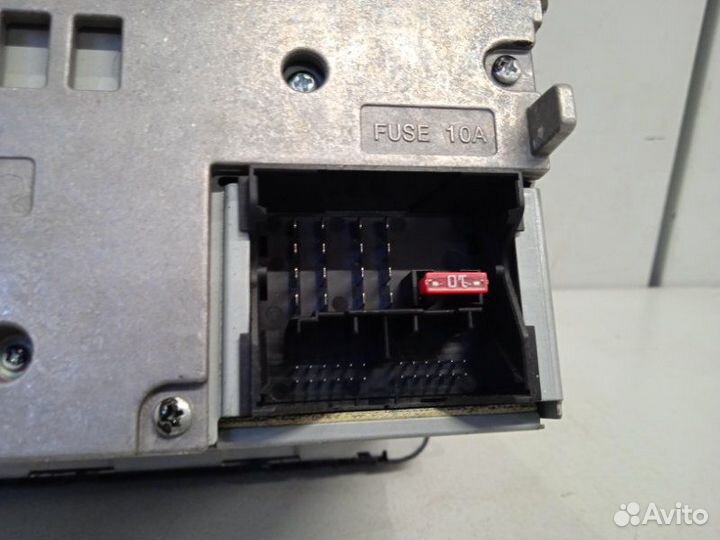 Магнитола Volkswagen Passat B6 BPY 2.0 турбо 2007