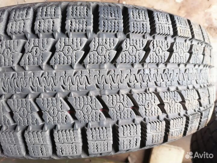 Toyo Observe GSi-5 225/60 R17