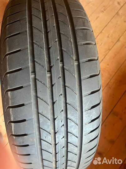 Goodyear EfficientGrip Performance 205/60 R16 92W