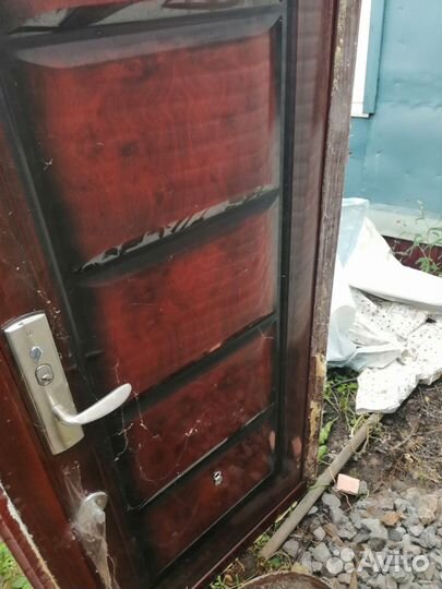 Дверь входная металлическая