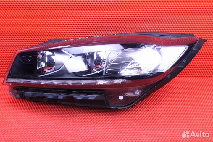 Фара левая Kia Sorento UM D4HA 92101-C5510